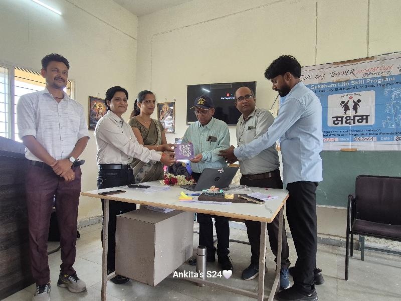शिक्षकों ने लिया सक्षम जीवन कौशल अंतर्गत प्रशिक्षण: